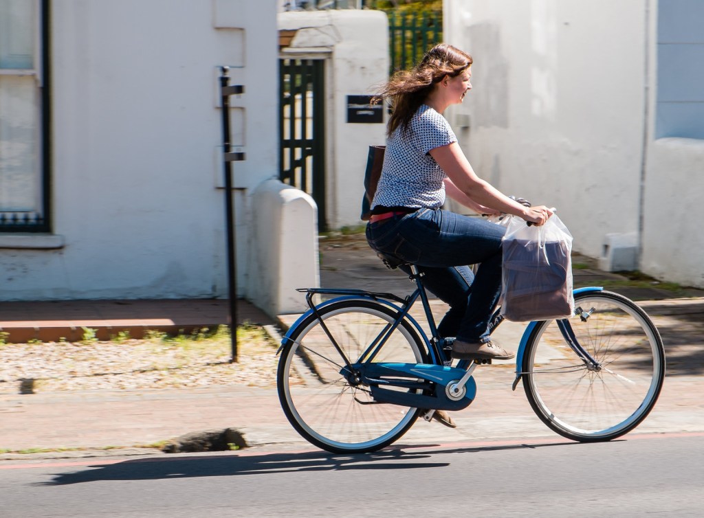 Male Cyclists Need to Stop the “Macho Nonsense” Directed at Female Riders