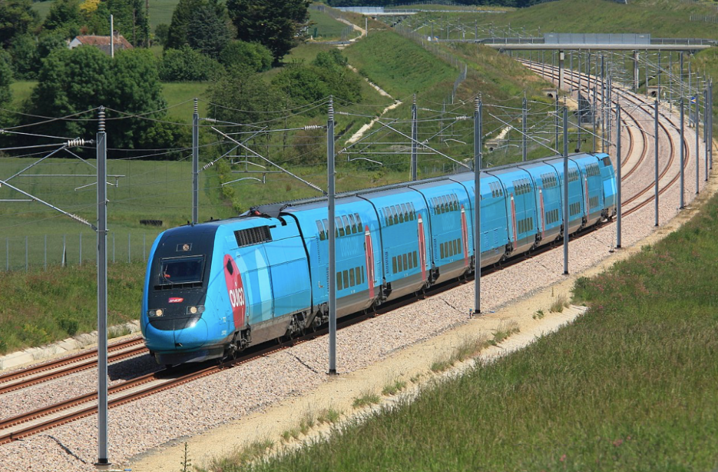 U.S. Finally Legalizes Modern, European-Style Train Cars