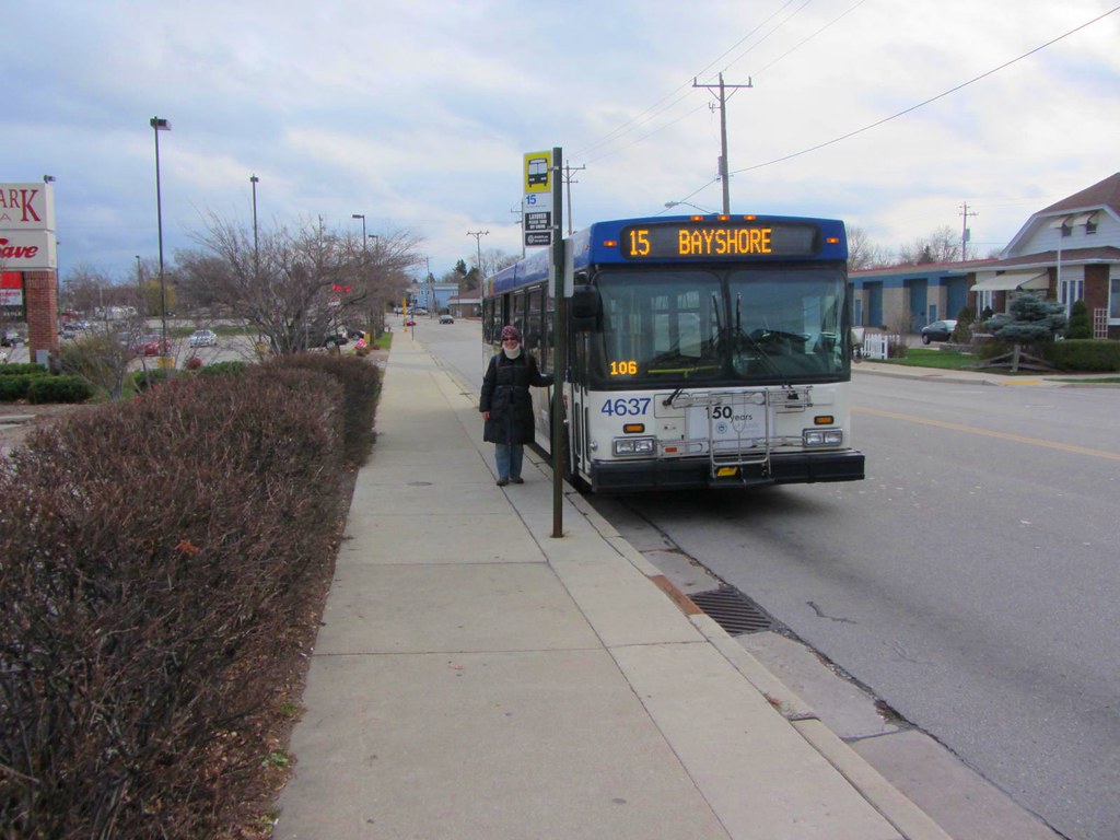 Milwaukee’s Transit Service in Crisis as Leaders Bicker