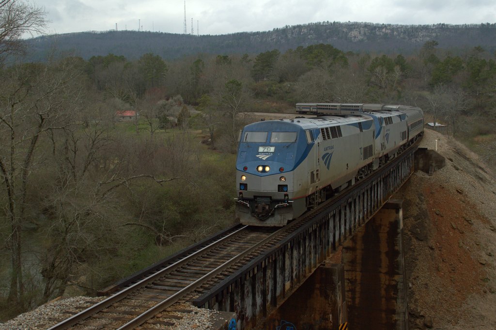 Amtrak’s Late-Running Trains Cost System Millions