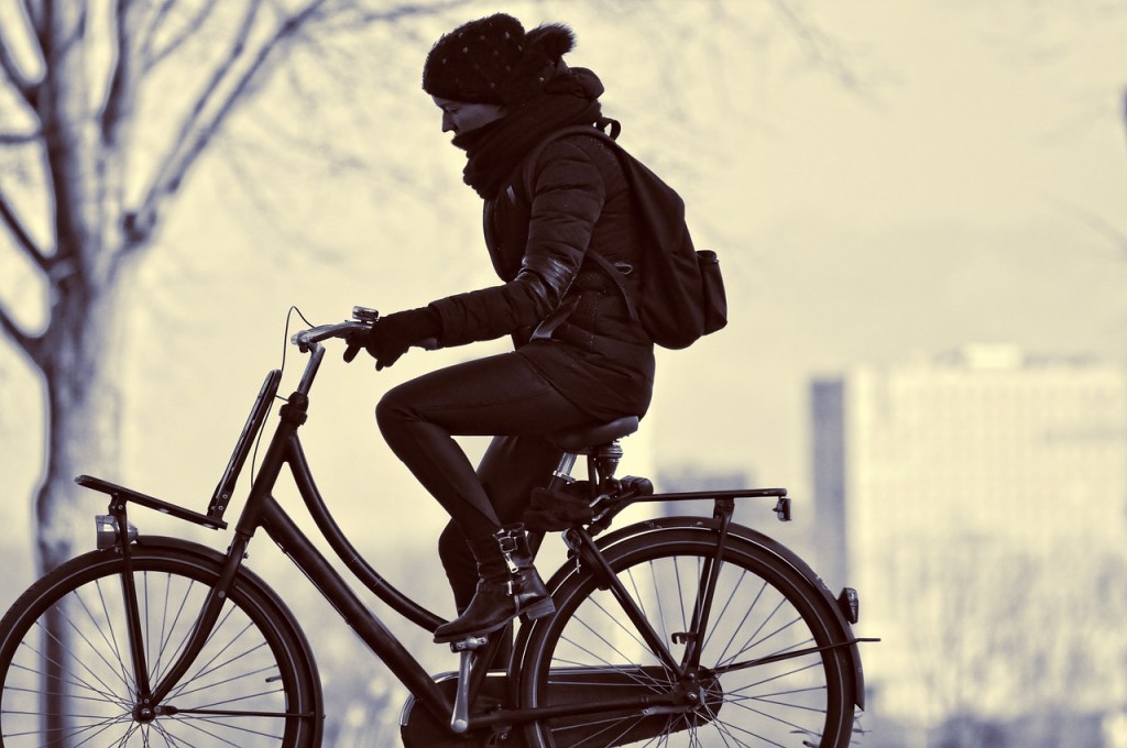 How to Support Women on Bikes in Winter
