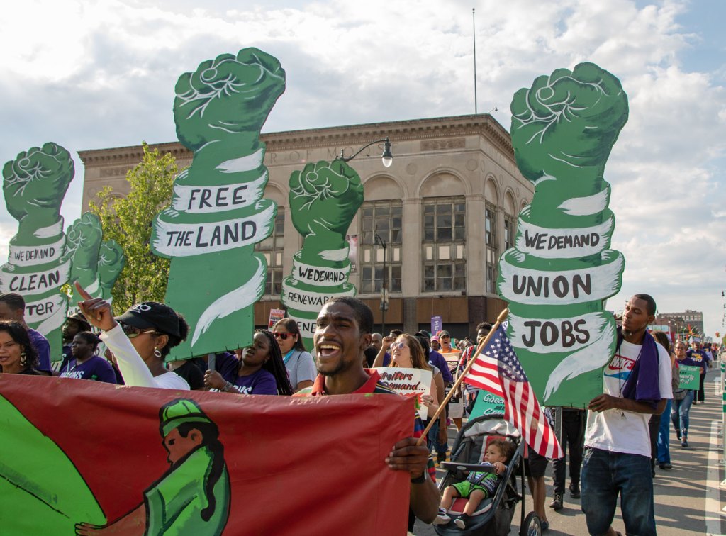 What An Ideal Green New Deal for Transportation Might Look Like