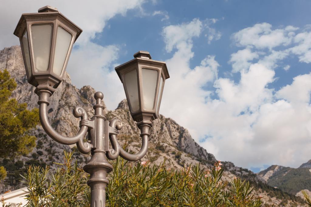 Colorado Program Fixes Broken Streetlights Instead of Arresting People for Broken Windows