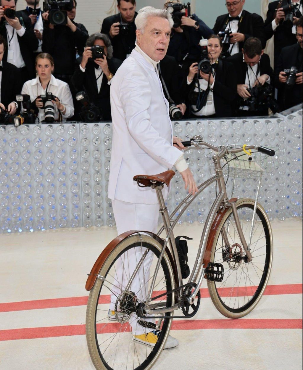 Wednesday’s Headlines Go to the Gala