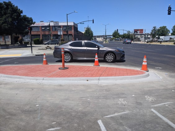 Eyes on the Street: Check out Oakland, Calif.’s Newest Protected Intersection